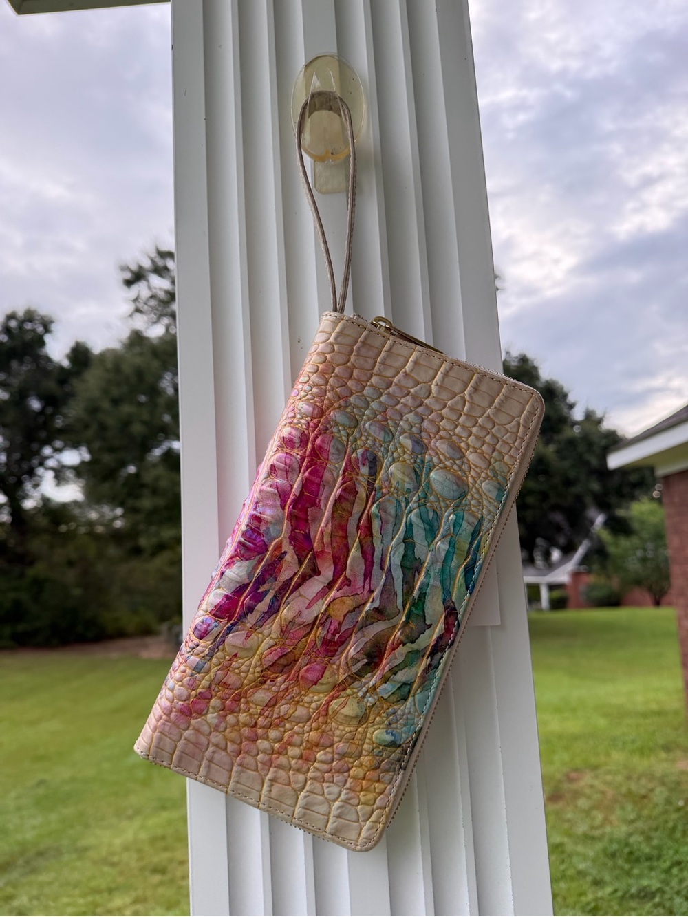 Skyler
Entice Ombre Melbourne Clutches & Wristlets Brahmin